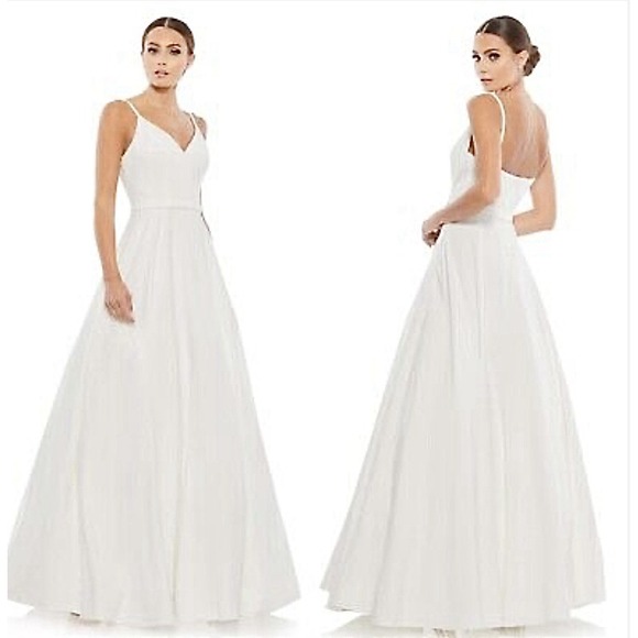 Mac Duggal Dresses & Skirts - Mac Duggal 48855 Size 6 White‎ V-Neck A-Line Gown